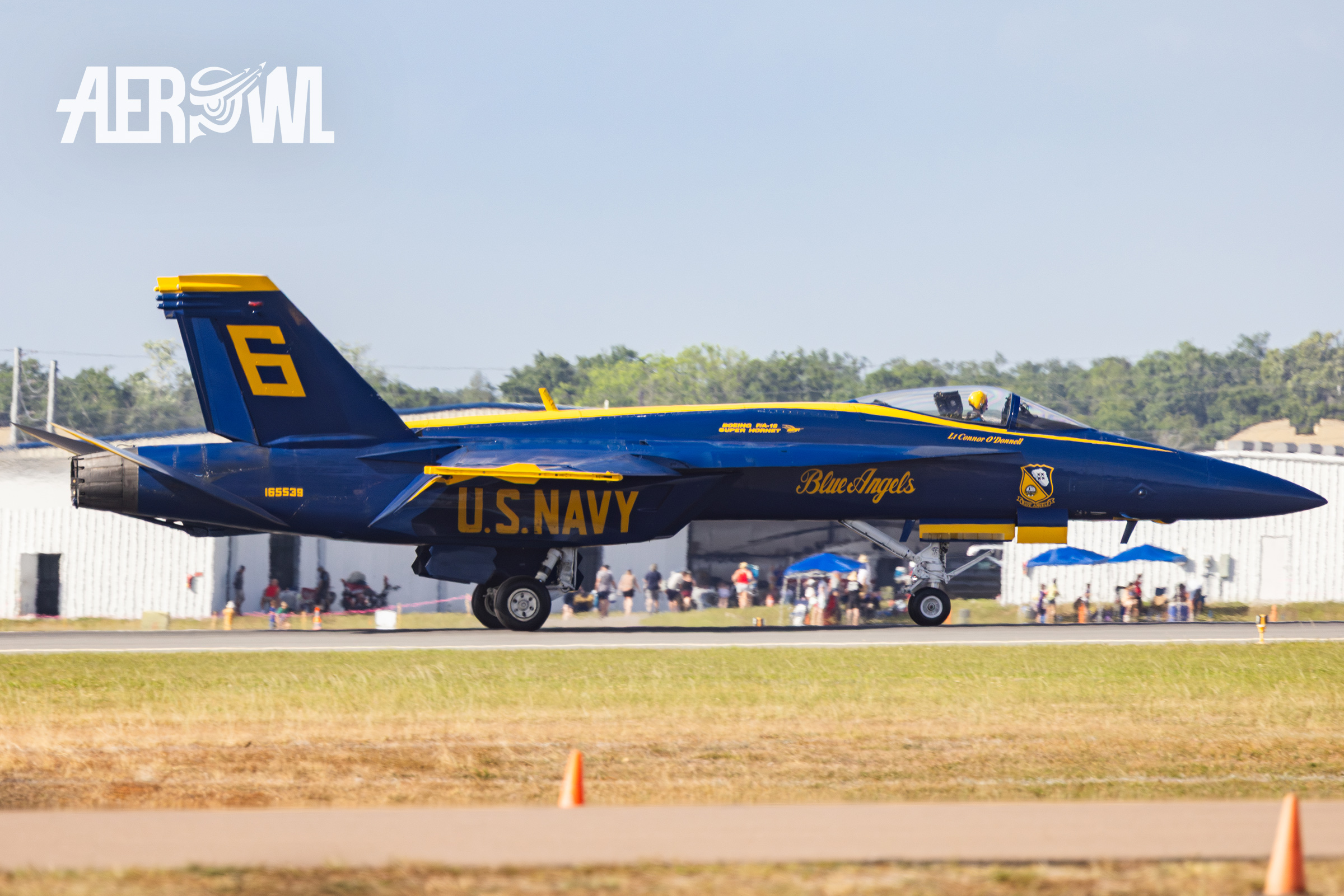 Blue Angel #6 (F/A-18F Super Hornet) taxiing during the Sun´n Fun 2025 in Lakeland, Florida.