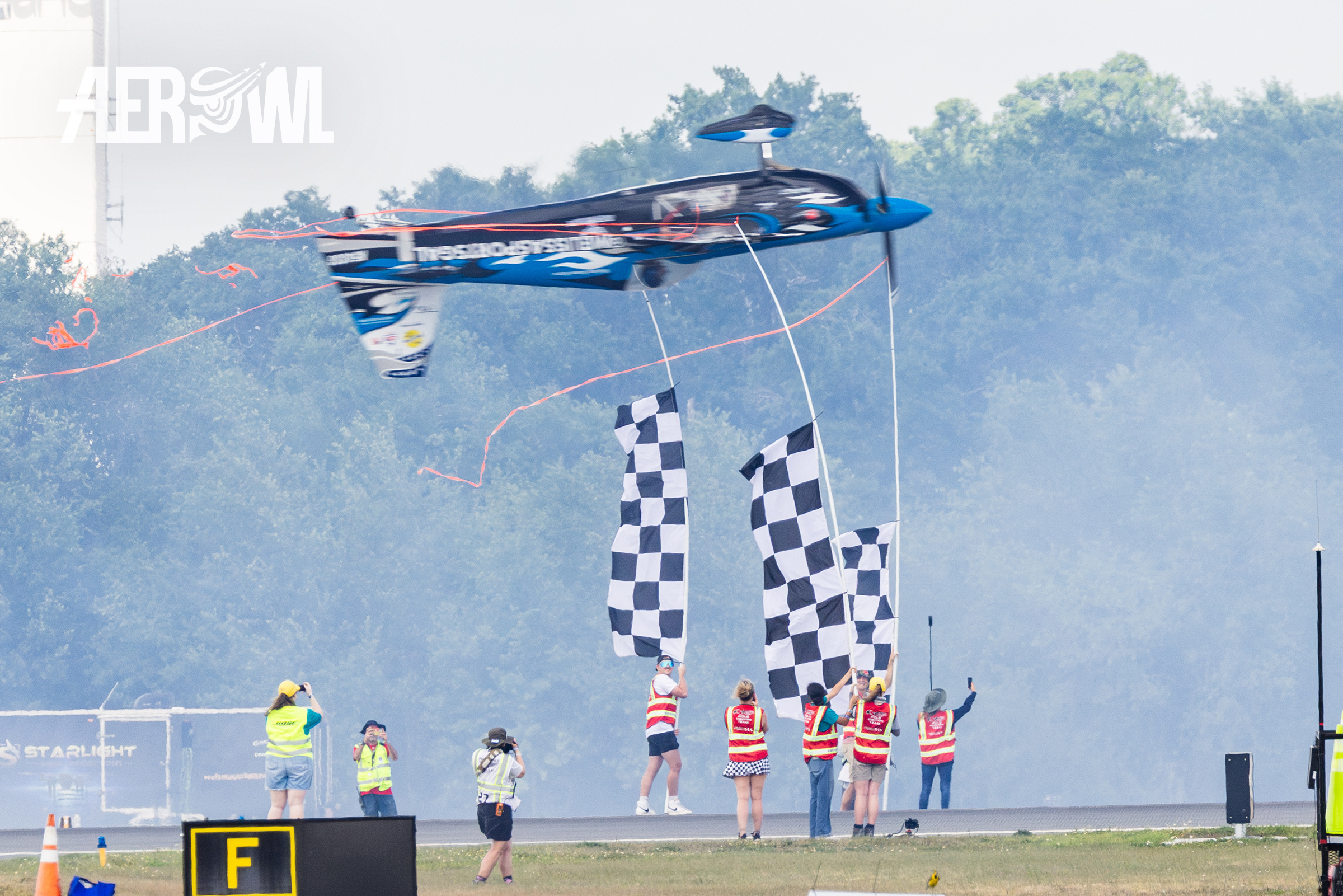Melissa Sportsgale performce upside down a crazy low fly display in her Edge 540 during the Sun´n Fun 2025 in Lakeland, Florida.