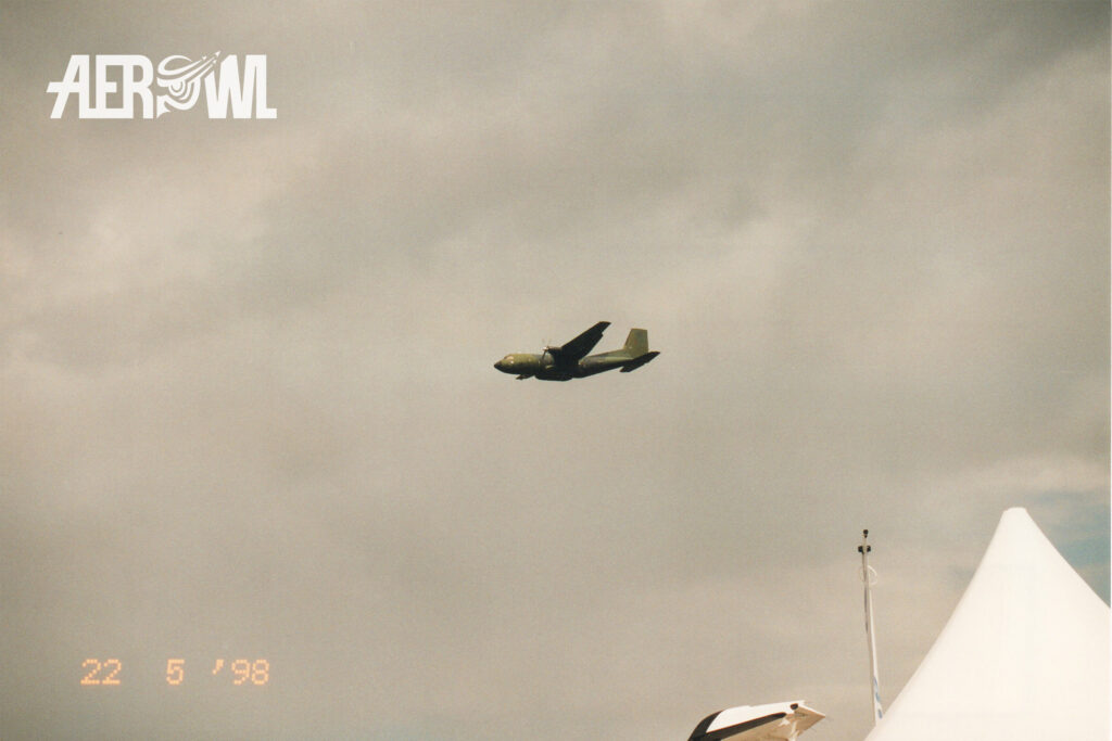 A C-160 Transall of the german Bundeswehr during its air display at the ILA 1998 over the runway of the airport Berlin-Schönefeld