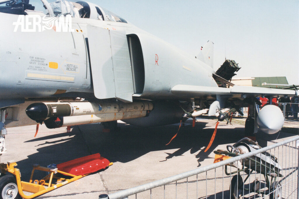 The weapons loadout of an F-4F Phantom of the Richthofen Wing on static display during ILA 1998 in Berlin-Schönefeld.